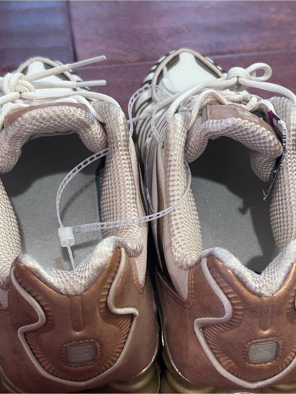 NEW Nike Shox TL Metallic Gold/Celestial Gold/Copper IM7189 113 Women’s US 7.5 - Picture 6 of 13